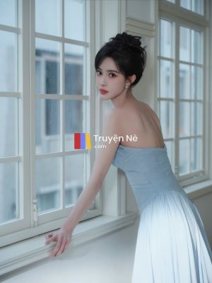Bí Mật Sau Cánh Cửa
