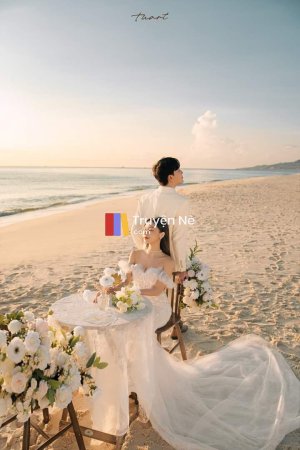 Tiệc Đính Hôn Bất Ngờ
