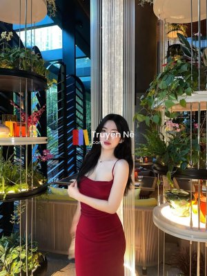 Chiếc Quần Lót Bí Ẩn Và Những Bình Luận Đầy Tố Cáo