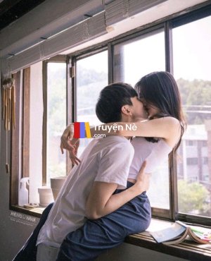 Bí Mật Sau Cánh Cửa